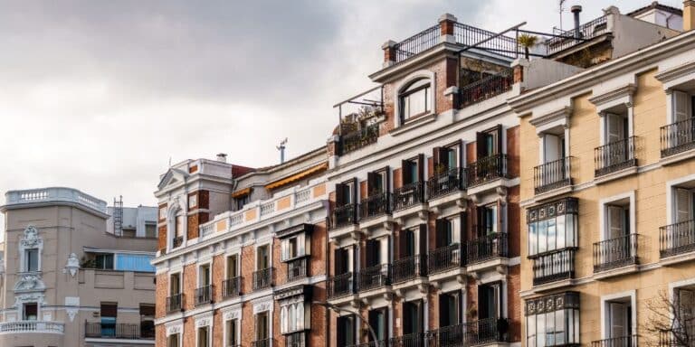 Impuesto por vender una casa en Madrid: guía completa para vendedores
